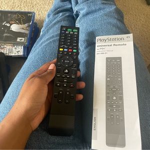 Universal media remote for playstation 4